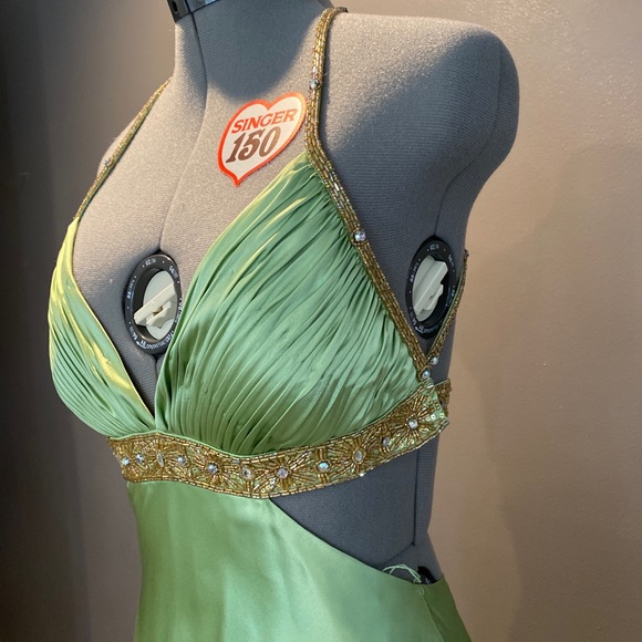 Green Formal Silk Dress - Picture 3 of 4